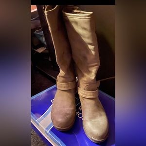 White Mountain Boots